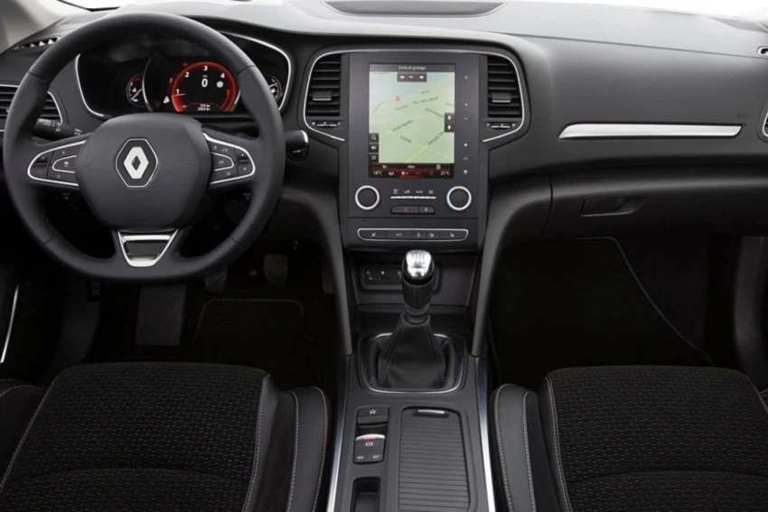 Renault Megane Benzin Otomatik Araç Kiralama